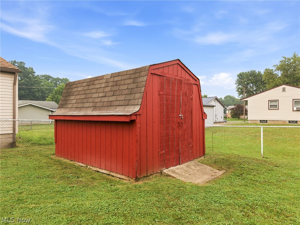 699 Saul Drive Hubbard OH 44425