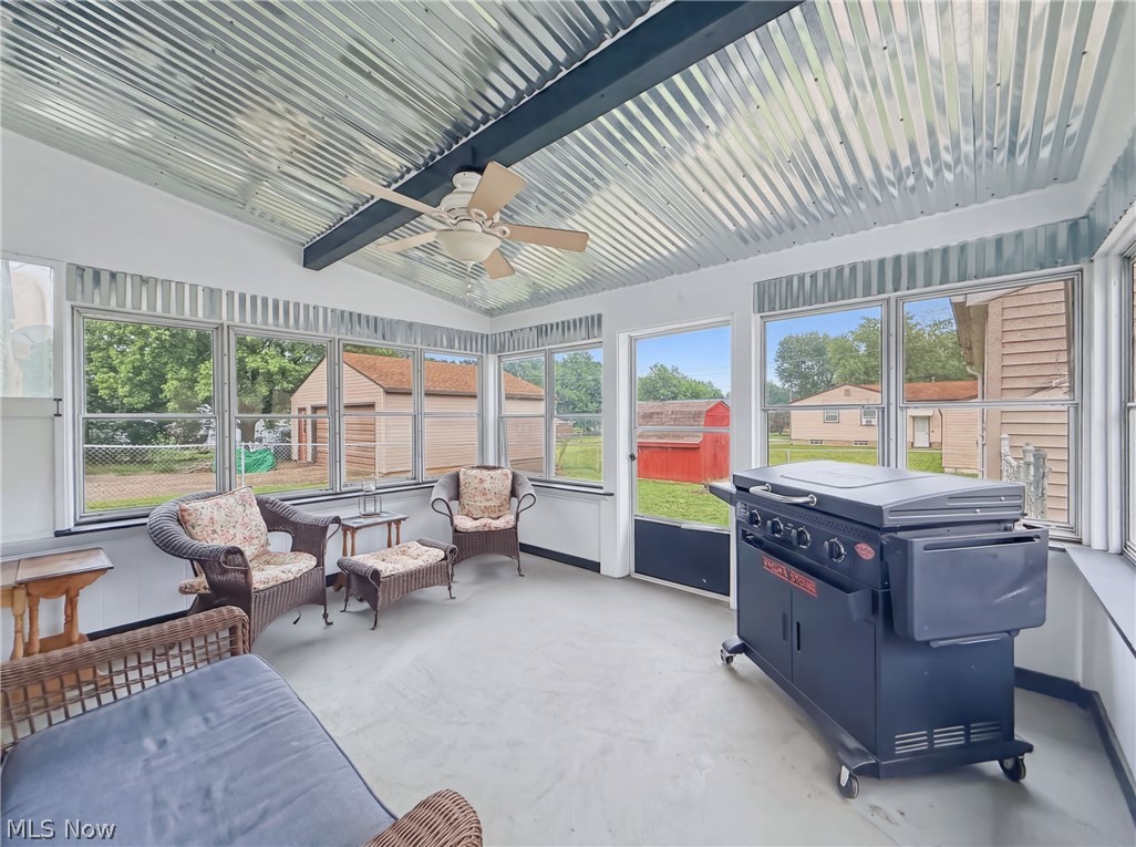 699 Saul Drive Hubbard OH 44425