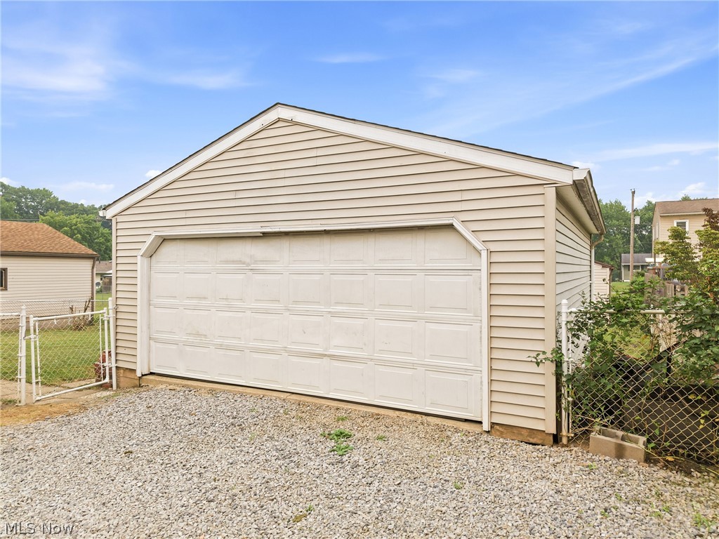 699 Saul Drive Hubbard OH 44425