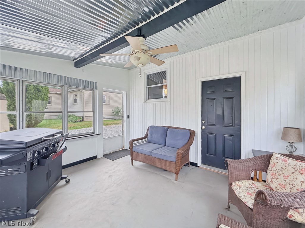 699 Saul Drive Hubbard OH 44425
