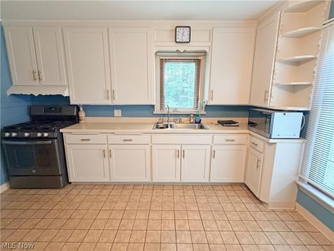2814 E Royalton Road Brecksville OH 44141