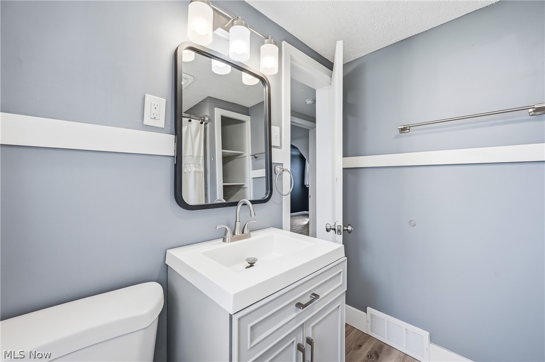 2138 Hermosa Drive Youngstown OH 44511