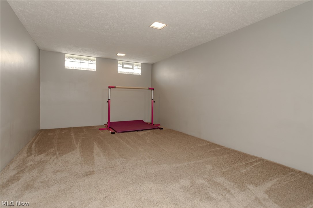 29248 Oakdale Road Willowick OH 44095