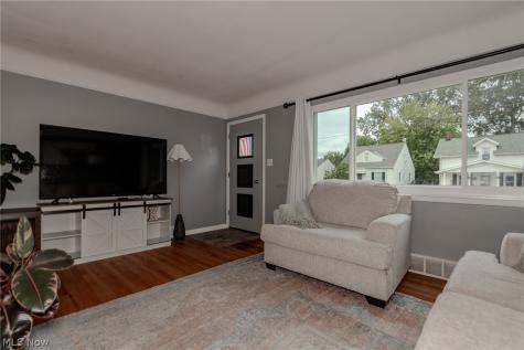 29248 Oakdale Road Willowick OH 44095