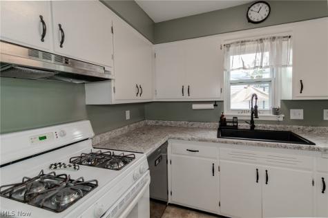 29248 Oakdale Road Willowick OH 44095