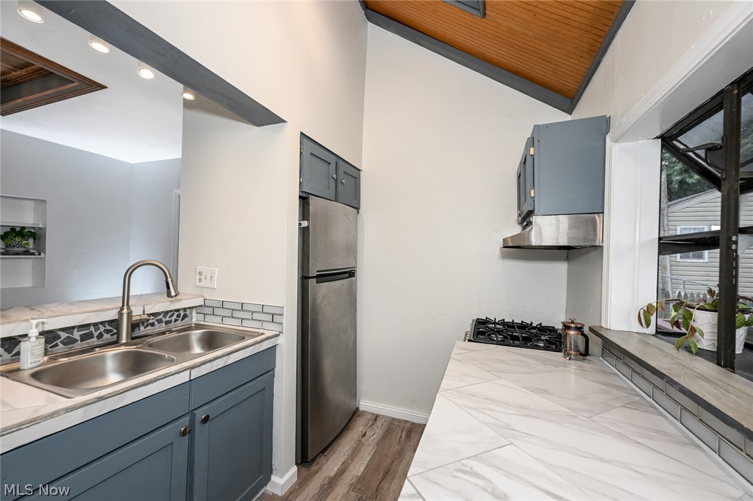 503 Rothrock Avenue Akron OH 44314