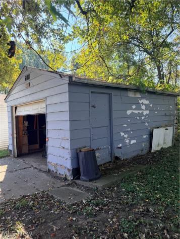 1624 New Jersey Avenue Lorain OH 44052