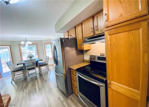 869 Moss Canyon Drive Amherst OH 44001