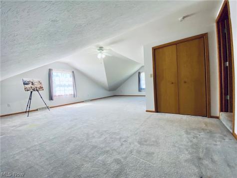 869 Moss Canyon Drive Amherst OH 44001