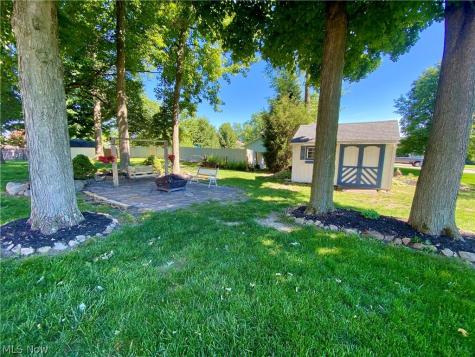 869 Moss Canyon Drive Amherst OH 44001