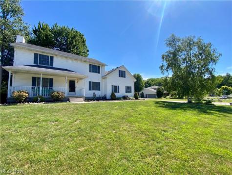 869 Moss Canyon Drive Amherst OH 44001