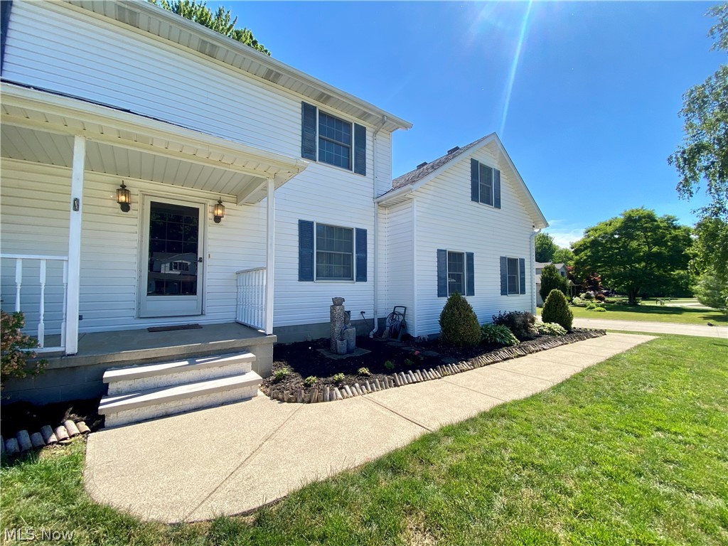 869 Moss Canyon Drive Amherst OH 44001