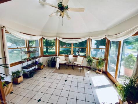 869 Moss Canyon Drive Amherst OH 44001