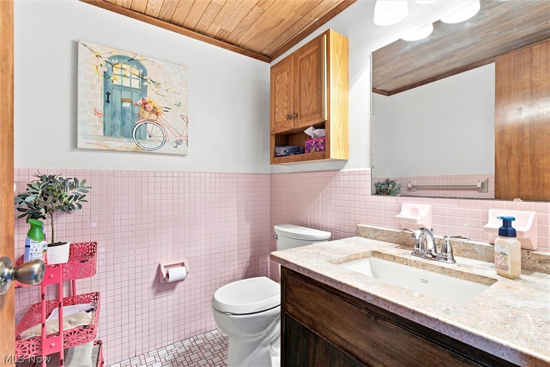 1451 Doncaster Drive Youngstown OH 44511