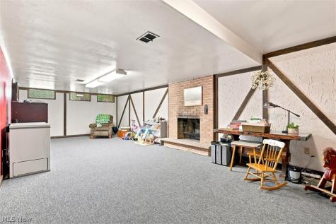 1451 Doncaster Drive Youngstown OH 44511