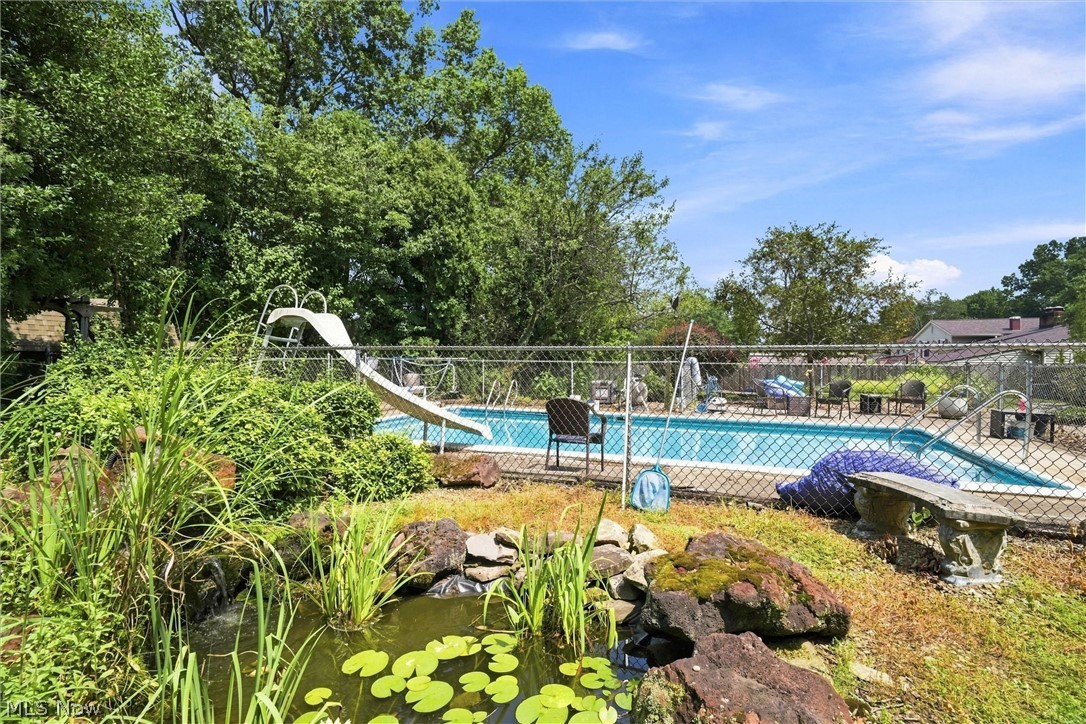 1451 Doncaster Drive Youngstown OH 44511