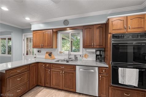 37849 French Creek Road Avon OH 44011
