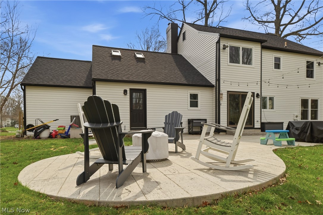 598 Chancellor Circle Avon Lake OH 44012