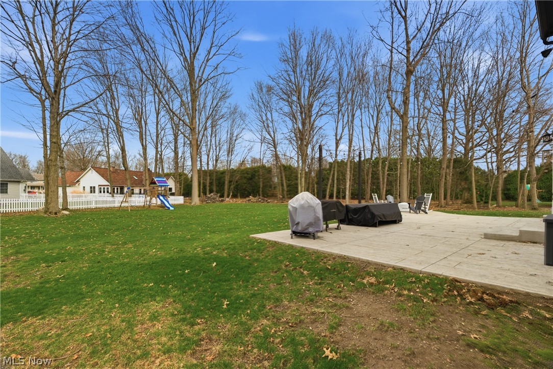 598 Chancellor Circle Avon Lake OH 44012
