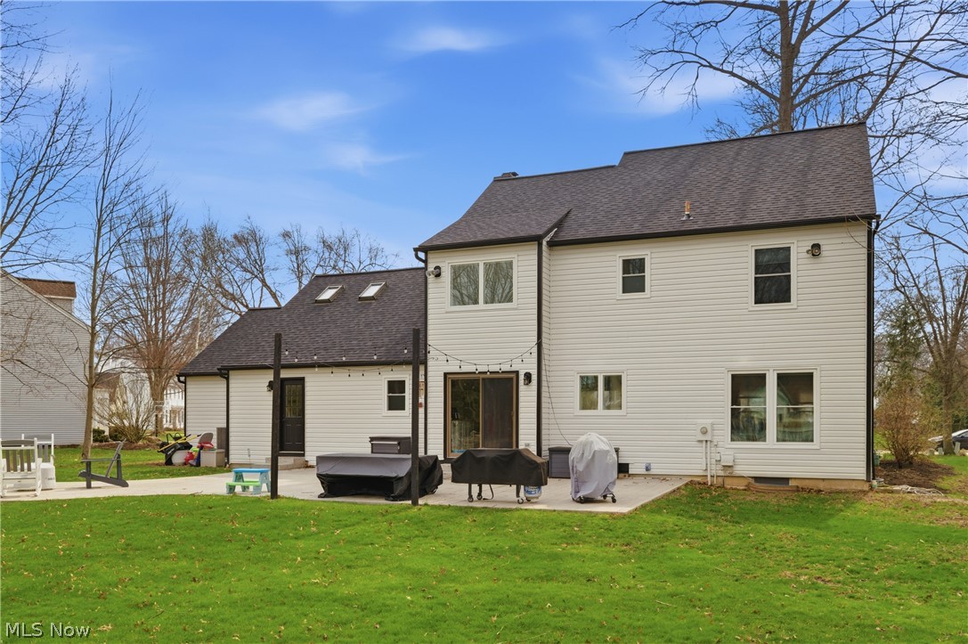 598 Chancellor Circle Avon Lake OH 44012