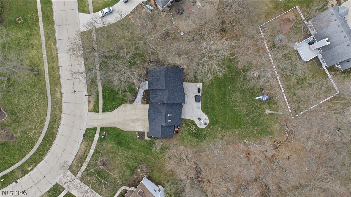 598 Chancellor Circle Avon Lake OH 44012
