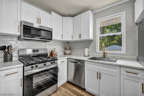 38358 Poplar Drive Willoughby OH 44094