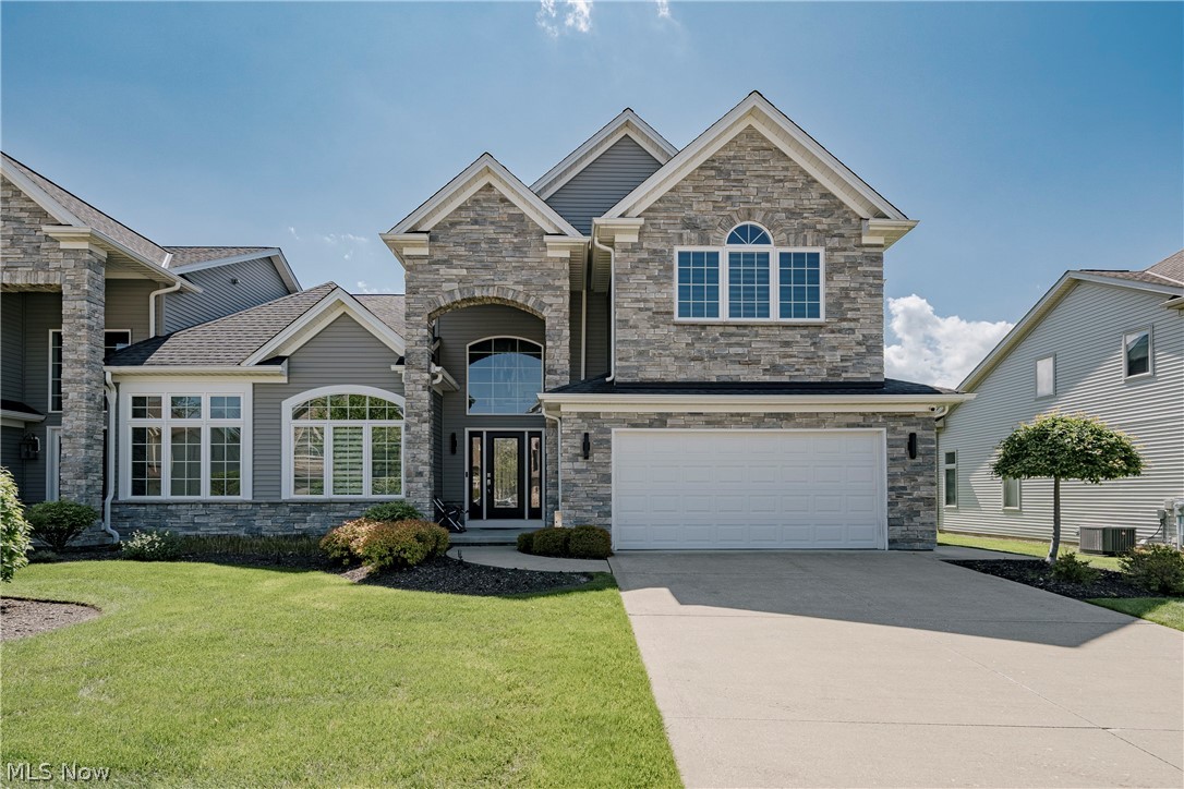 455 Dornoch Lane Highland Heights OH 44143
