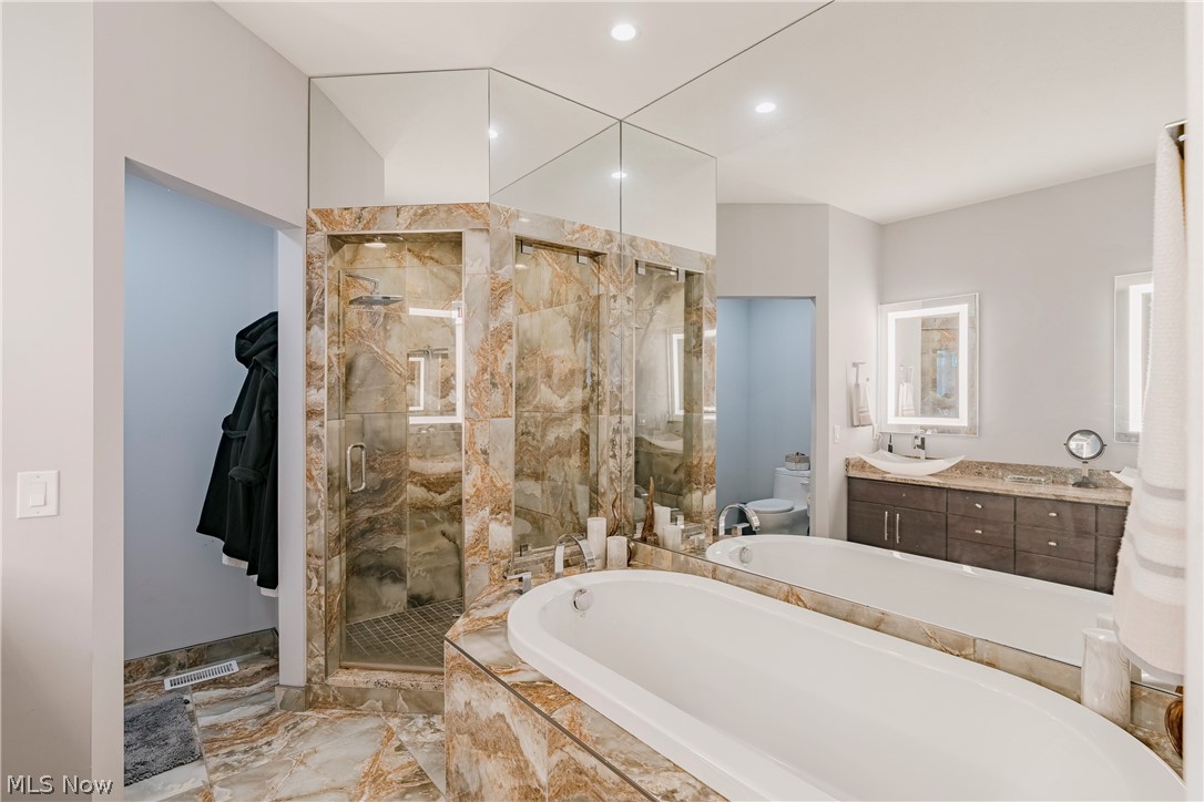455 Dornoch Lane Highland Heights OH 44143