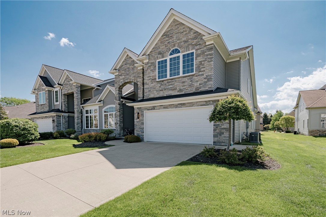455 Dornoch Lane Highland Heights OH 44143