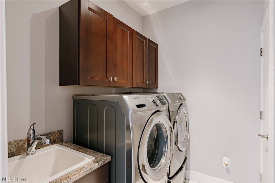 455 Dornoch Lane Highland Heights OH 44143