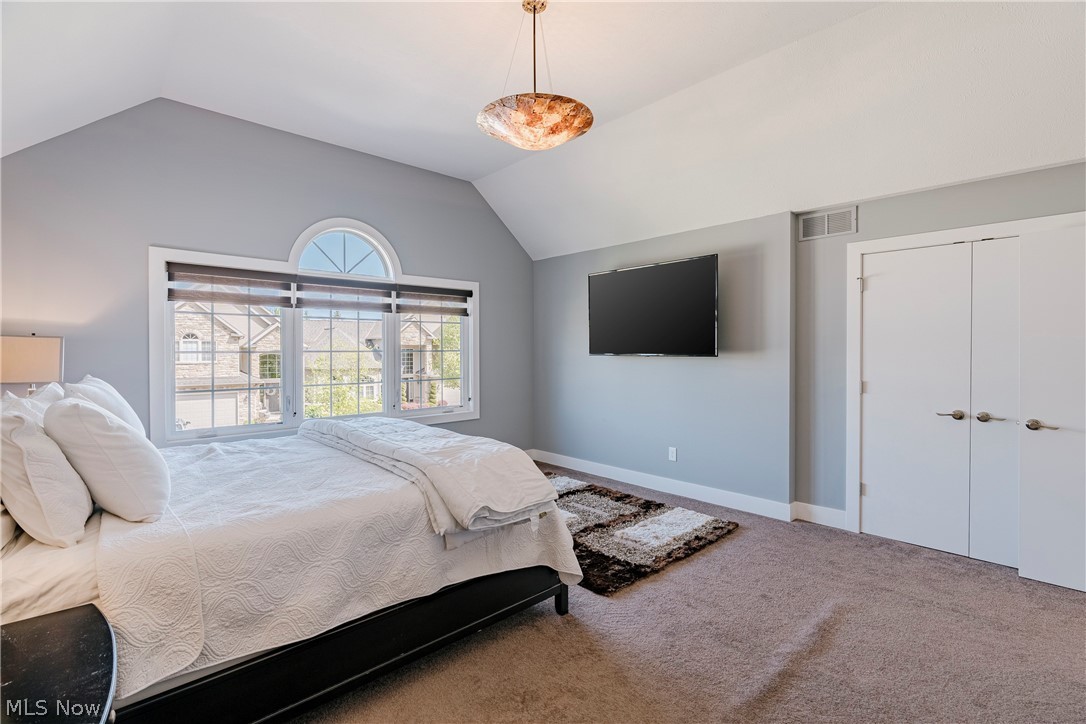 455 Dornoch Lane Highland Heights OH 44143