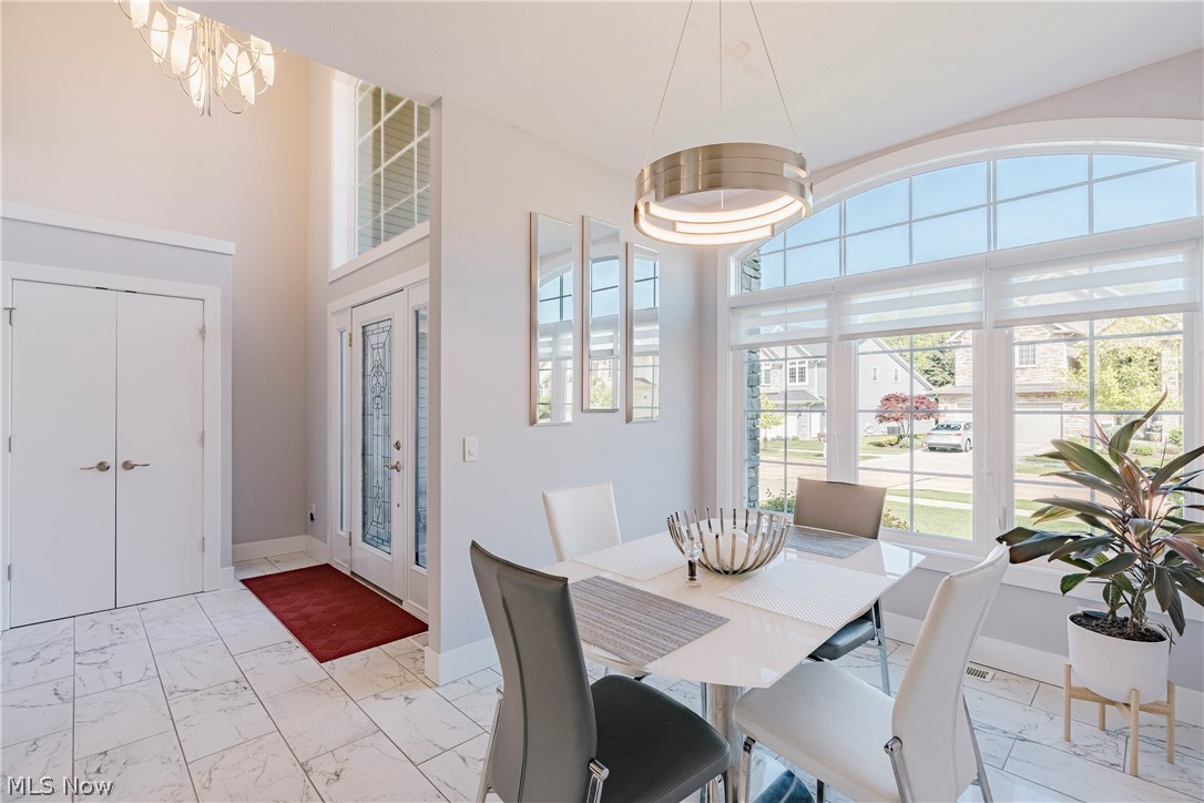 455 Dornoch Lane Highland Heights OH 44143