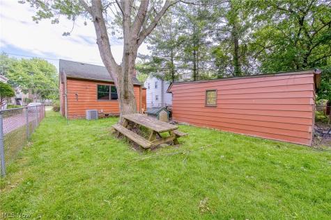 354 E 260th Street Euclid OH 44132