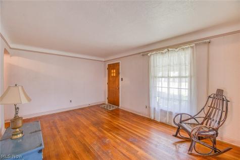 354 E 260th Street Euclid OH 44132