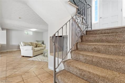 3252 Dellwood Avenue NW Canton OH 44708