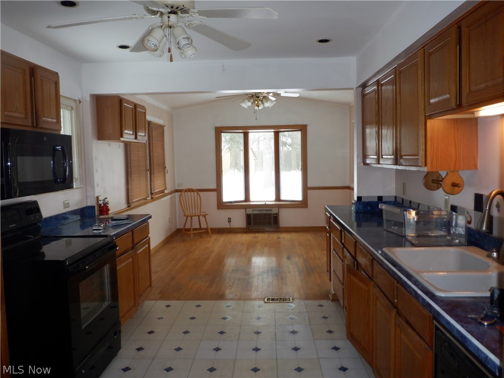 6103 Westbrook Drive Brook Park OH 44142
