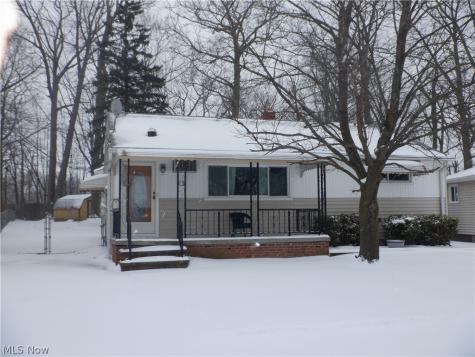 6103 Westbrook Drive Brook Park OH 44142