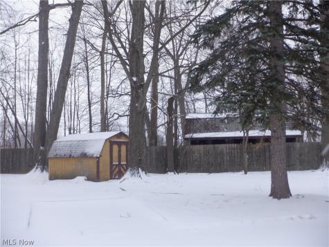 6103 Westbrook Drive Brook Park OH 44142