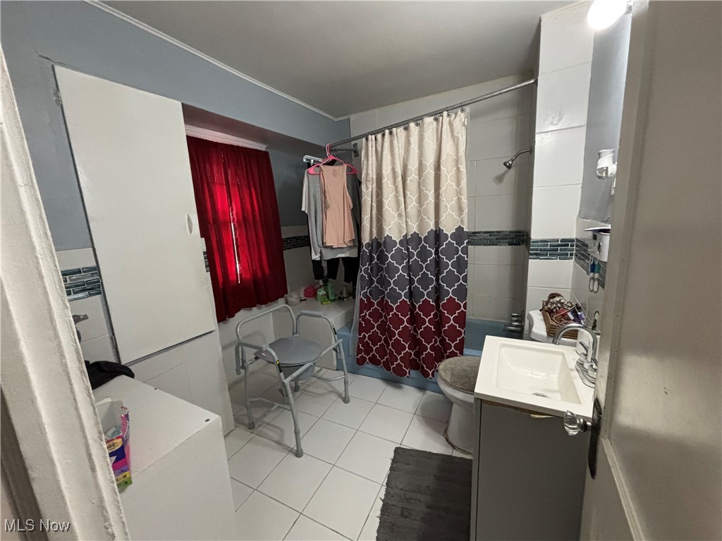 3676 W 130th Street Cleveland OH 44111