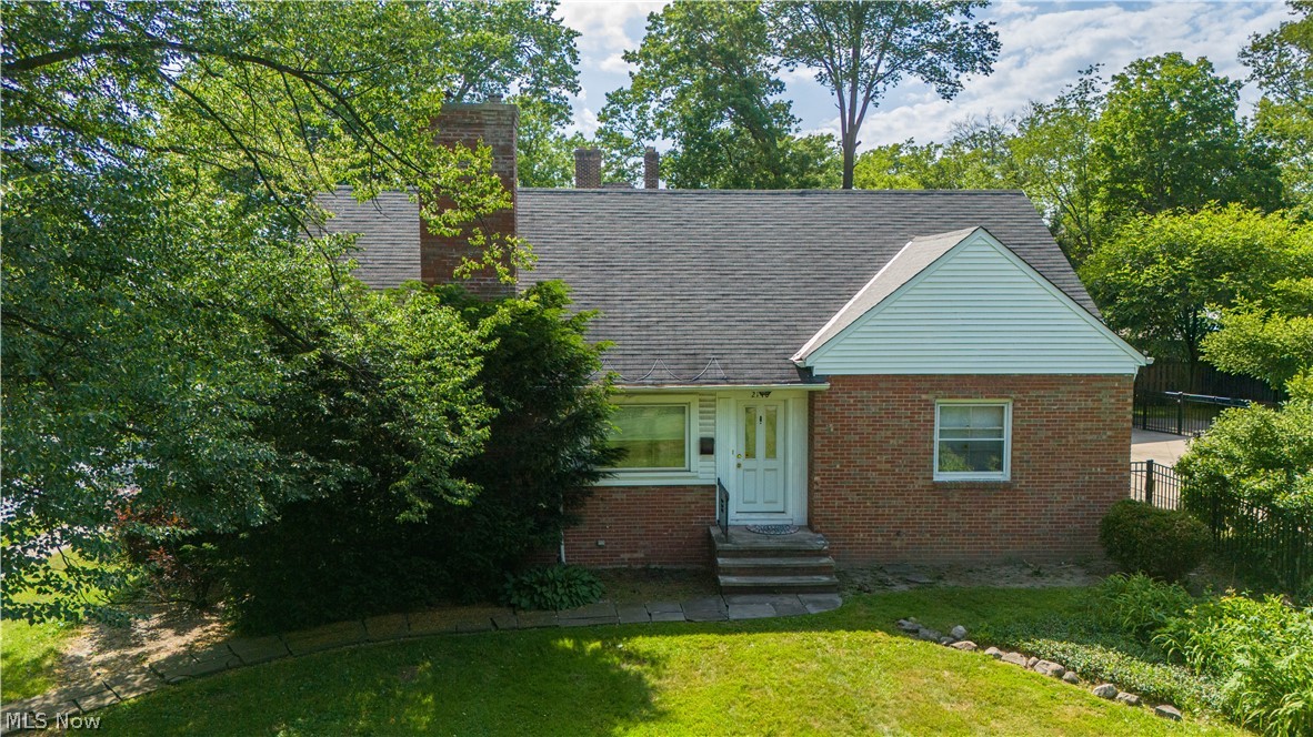 2140 Lamberton Road Cleveland Heights OH 44118