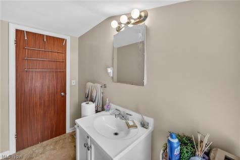2140 Lamberton Road Cleveland Heights OH 44118