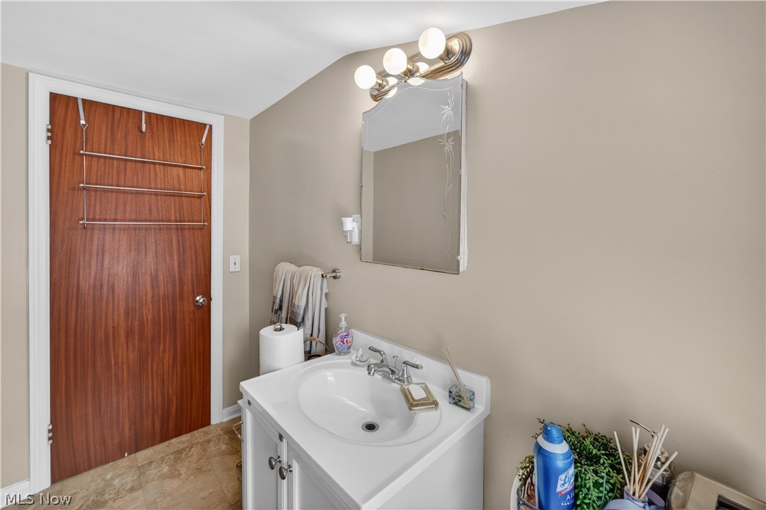 2140 Lamberton Road Cleveland Heights OH 44118