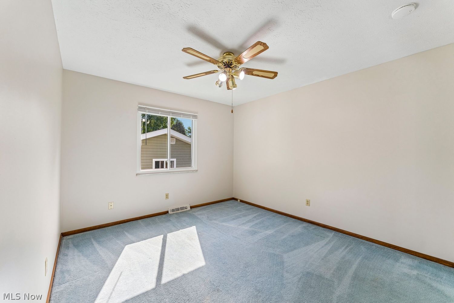 6095 Denise Drive North Ridgeville OH 44039