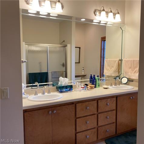 33110 Wren Haven Circle North Ridgeville OH 44039