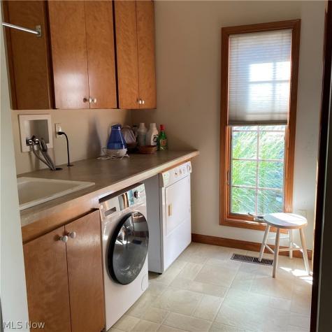 33110 Wren Haven Circle North Ridgeville OH 44039