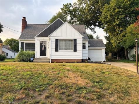 2007 32nd Street NW Canton OH 44709