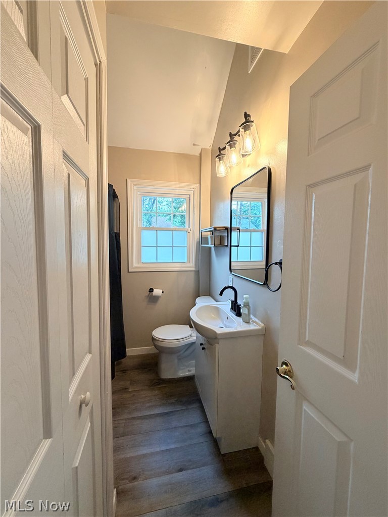 2007 32nd Street NW Canton OH 44709