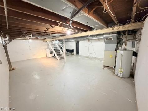 2007 32nd Street NW Canton OH 44709