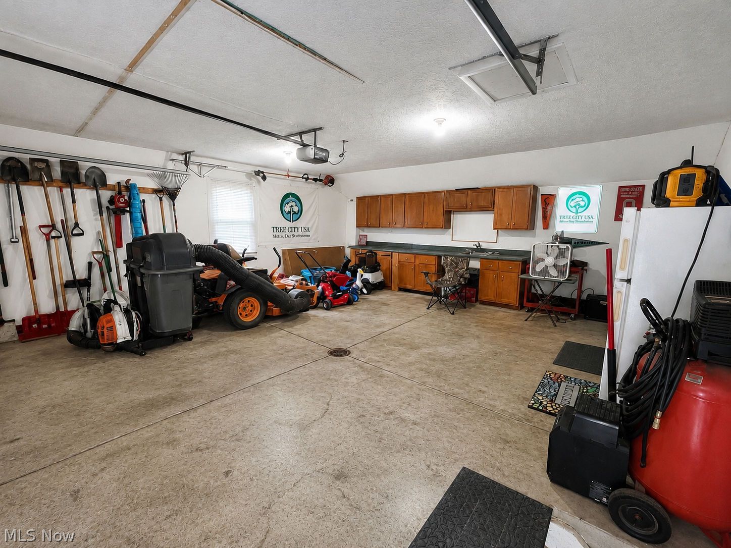 35210 Downing Avenue North Ridgeville OH 44039