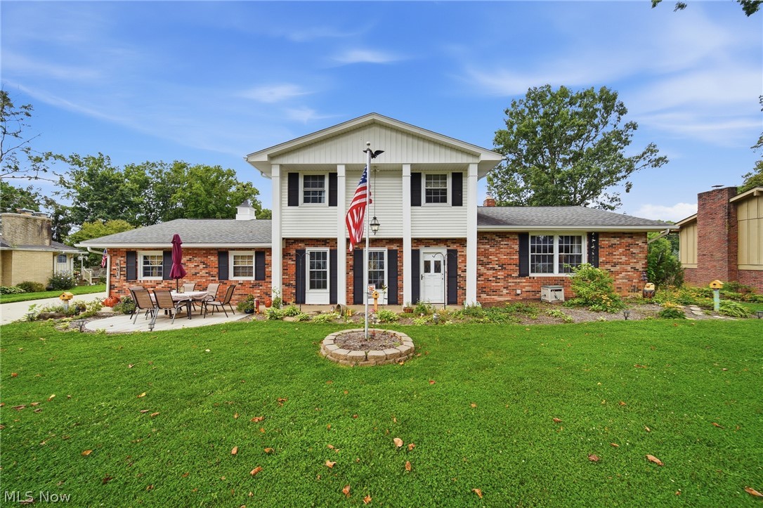 831 Oakcrest Lane NE Massillon OH 44646